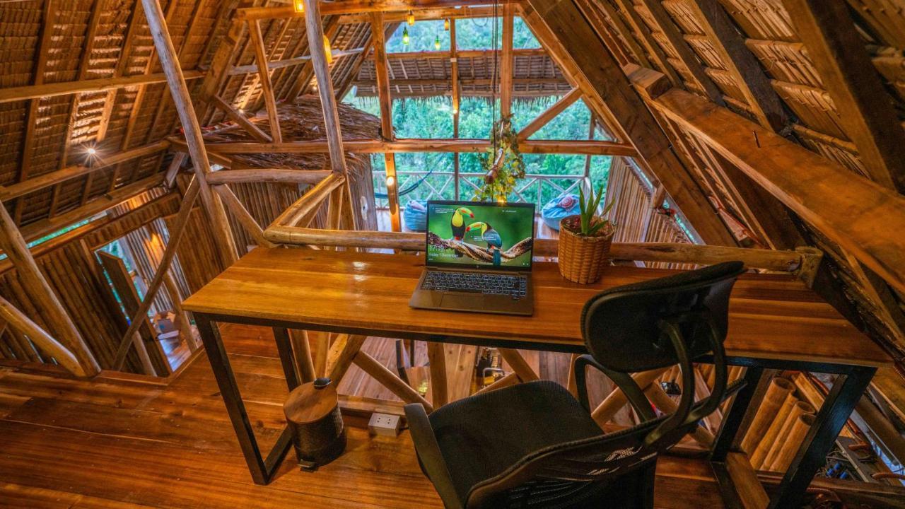 Barya Lang Villa- Native Villa With Jeepney Room El Nido Eksteriør bilde